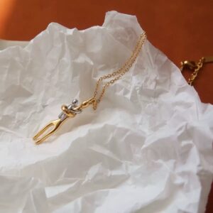 Couple Hug Necklace (PC:305)